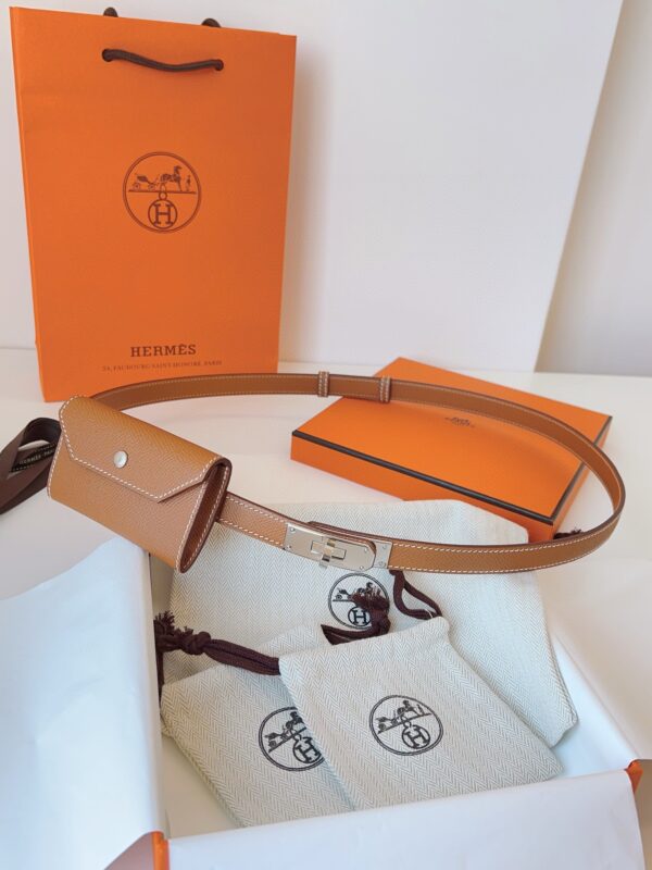 HERMES KELLY POCKET 18 Card belt