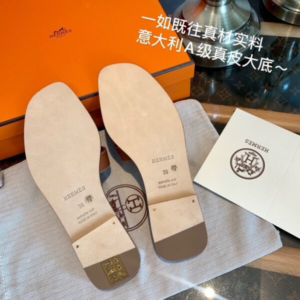 HERMES H LOGO Casual slippers