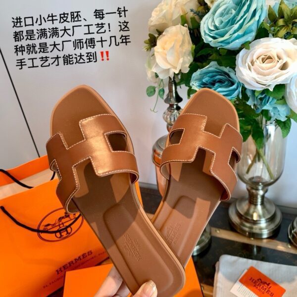 HERMES H LOGO Casual slippers