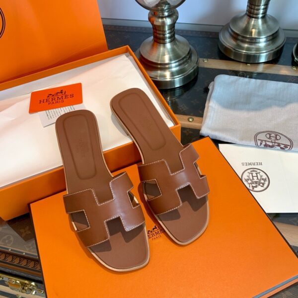 HERMES H LOGO Casual slippers