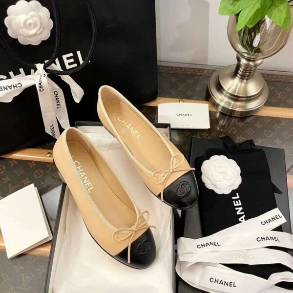 CHANEL BALLET FLATS