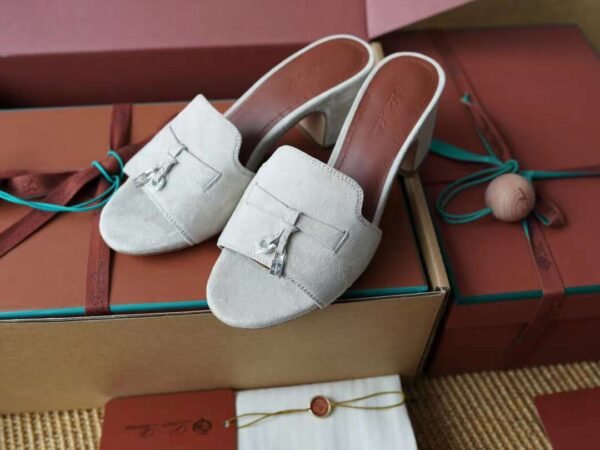 LORO PIANA SUMMER CHARMS sandal
