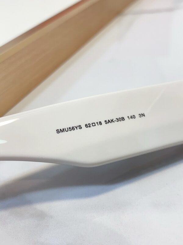 MIUMIU Runway sunglasses