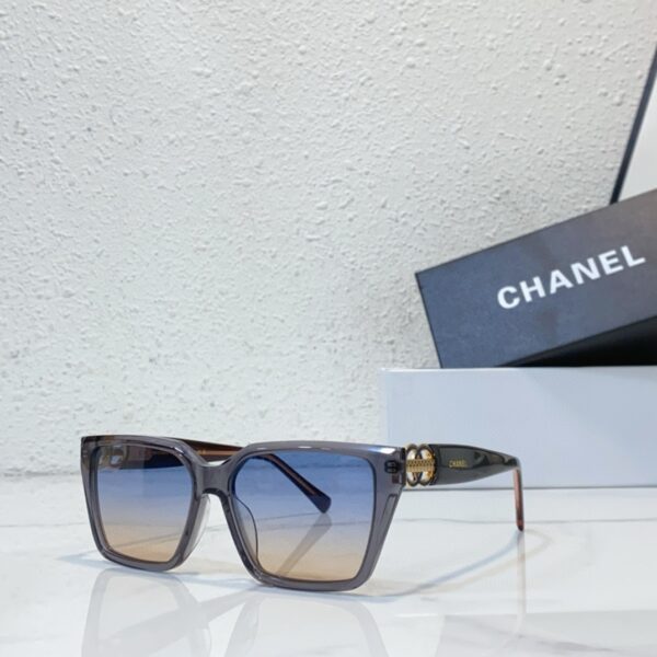 CHANEL SQUARE SUNGLASSES