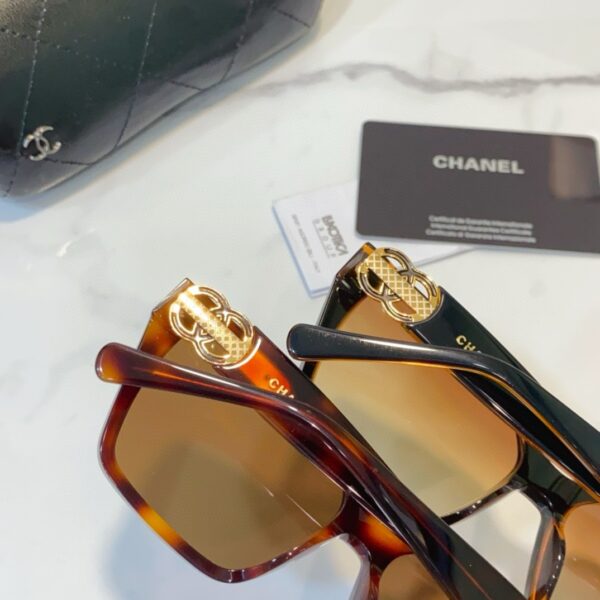 CHANEL SQUARE SUNGLASSES