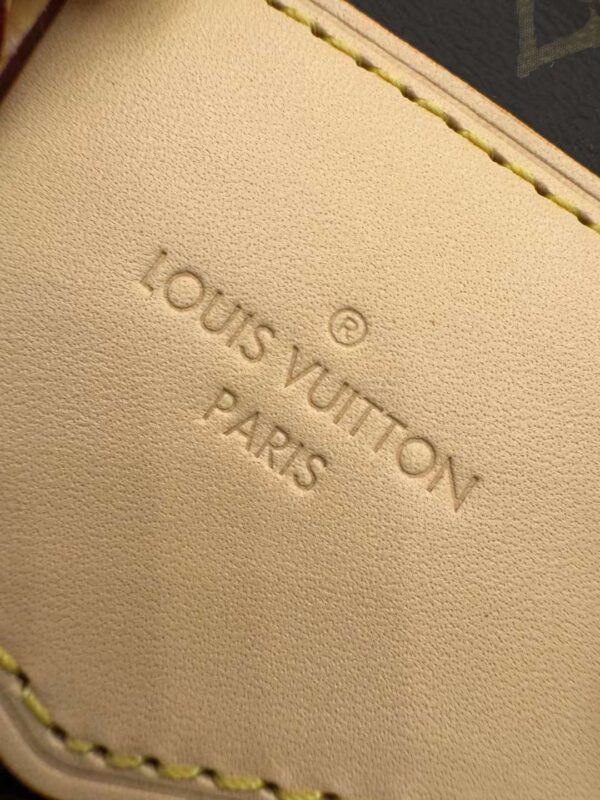 LV M46932 Excursion PM
