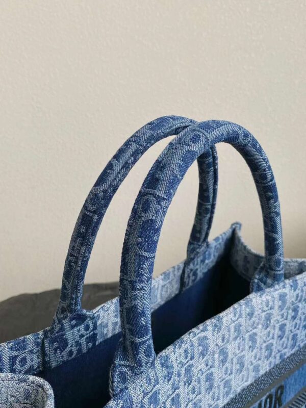 DIOR CD BOOK TOTE BAG