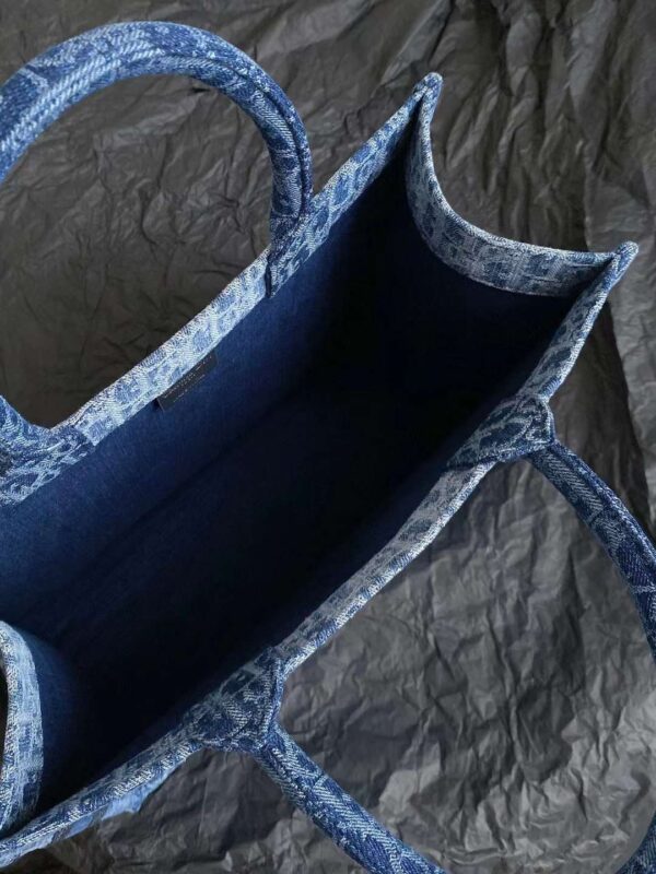 DIOR CD BOOK TOTE BAG