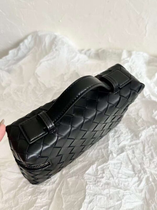 BV vanity Knit small box bags