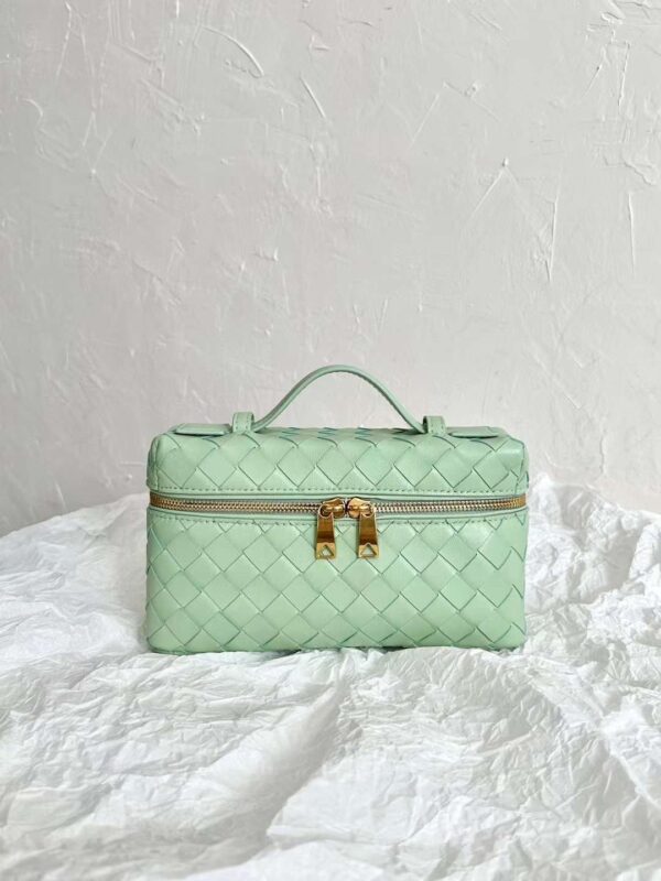 BV VANITY Knit small box bags