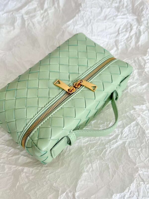 BV VANITY Knit small box bags