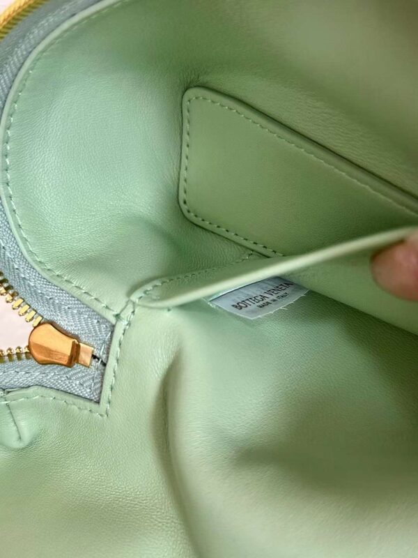 BV VANITY Knit small box bags