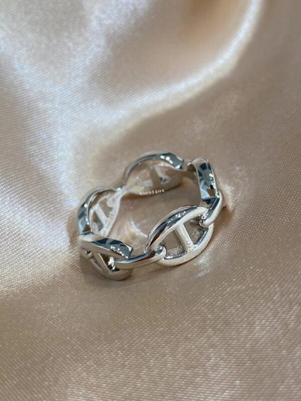 HERMES Chaine d'ancre Enchainee ring