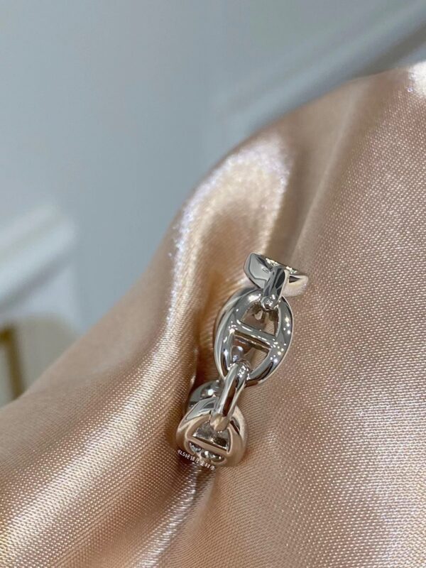 HERMES Chaine d'ancre Enchainee ring