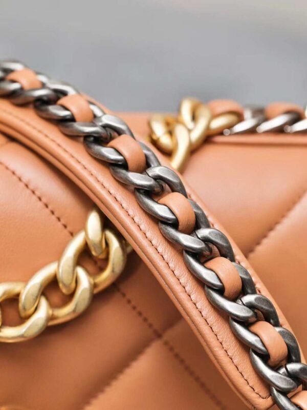 CHANEL 19 HANDBAG