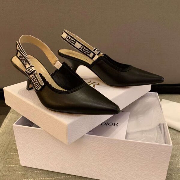 J'Adior Slingback Pump
