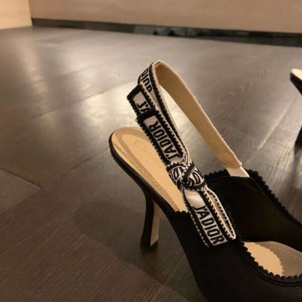 J'Adior Slingback Pump