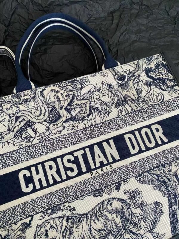 Medium Dior Book Tote