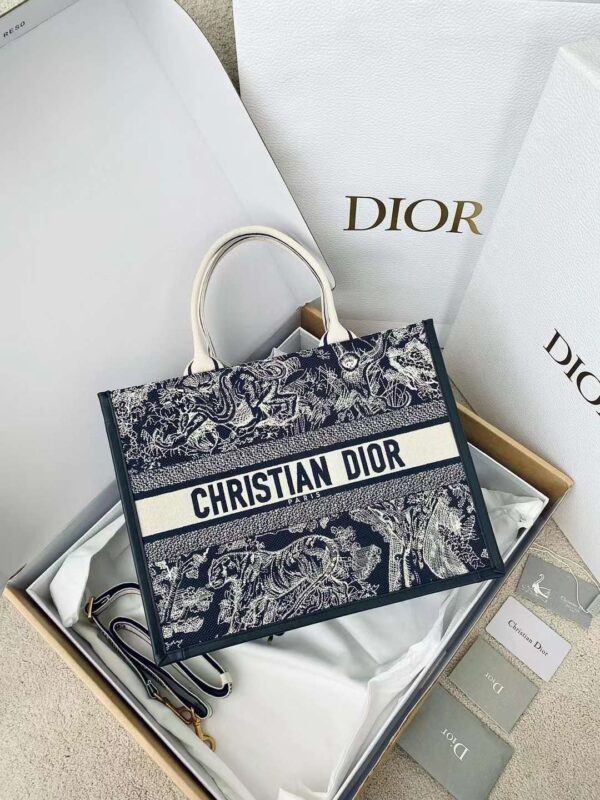 Medium Dior Book Tote
