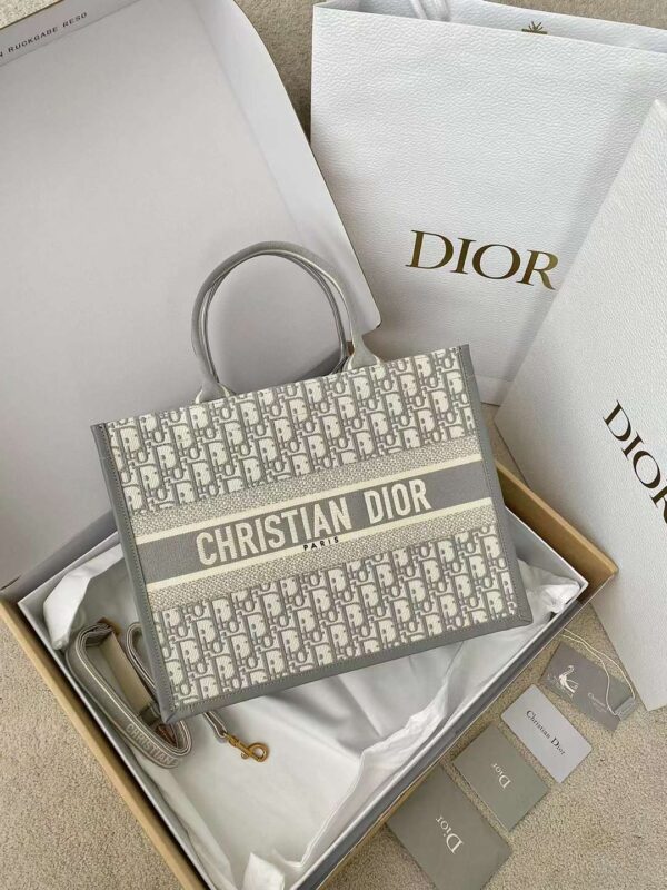 Medium Dior Book Tote