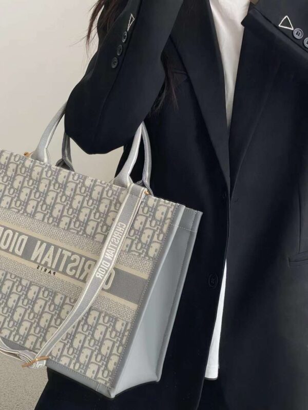 Medium Dior Book Tote