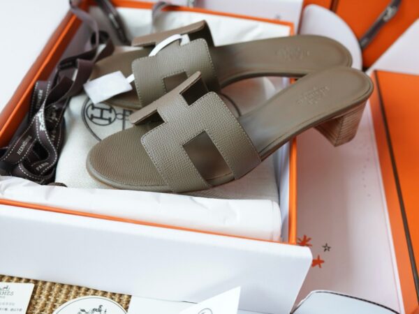HERMES Oasis sandal