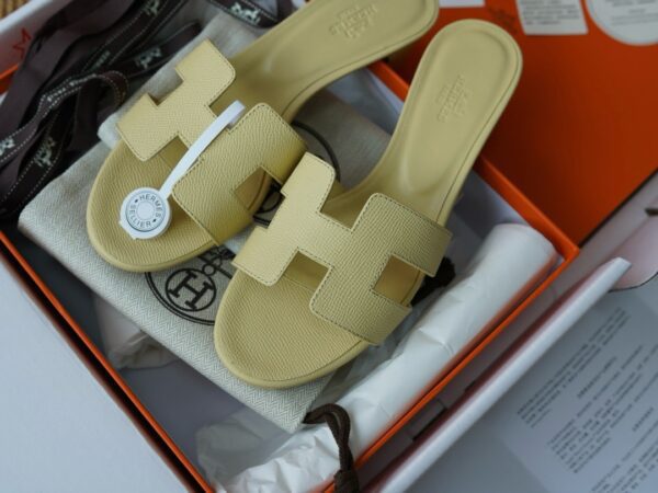 HERMES Oasis sandal