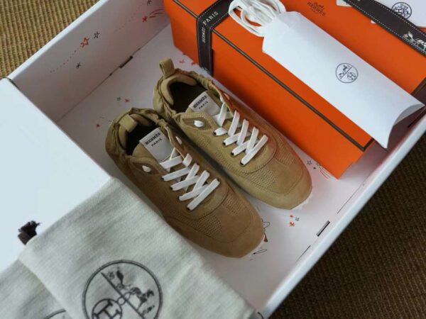 HERMES IN sneakers