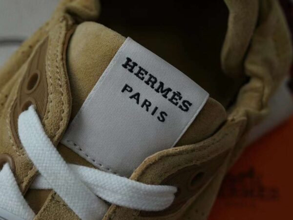 HERMES IN sneakers