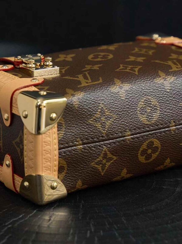 LV M46815 Side Trunk  MM