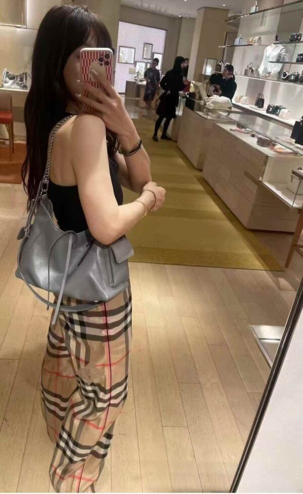 LOUIS VUITTON CarryAll Cargo Vibe PM Bag M12579