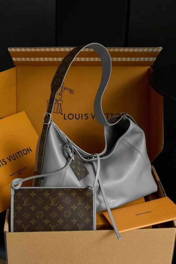 LOUIS VUITTON CarryAll Vibe MM Bag M12583
