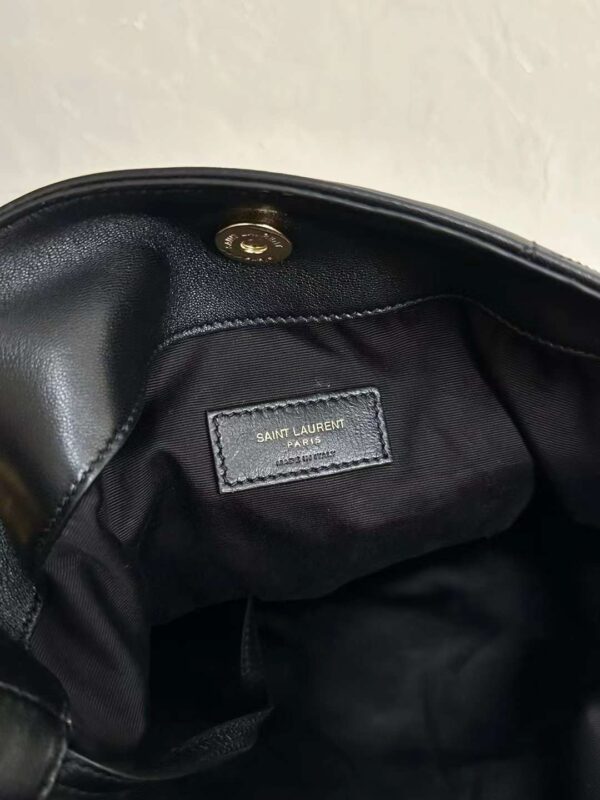 YSL JAMIE 4.3 LARGE POCHON