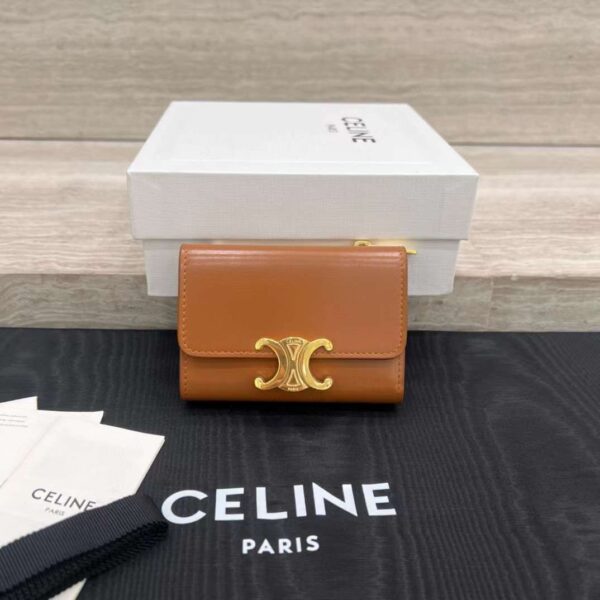 CELINE Small Flap Wallet TRIOMPHE in Shiny calfskin