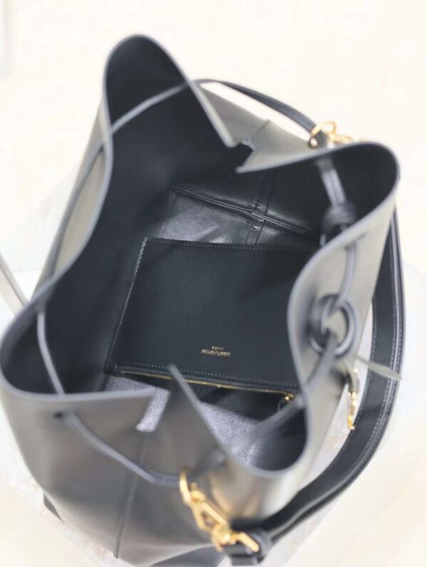 YSL PARIS VII pochon in lambskin