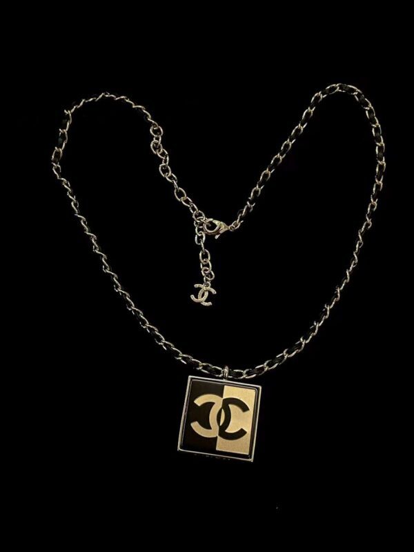 CHANEL Pendant Necklace