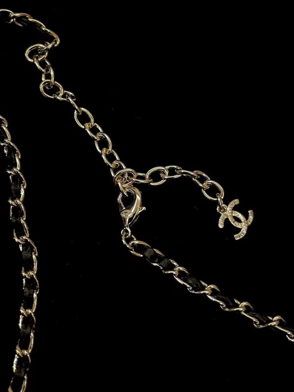 CHANEL Pendant Necklace