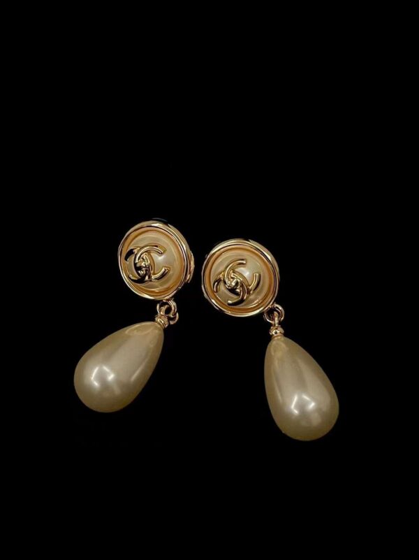 CHANEL Pendant Earrings