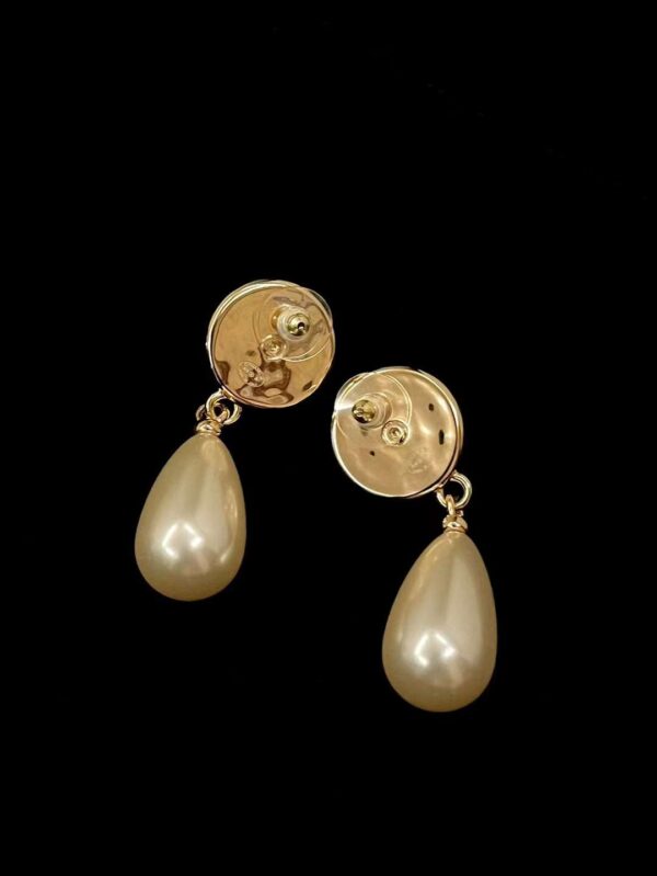 CHANEL Pendant Earrings