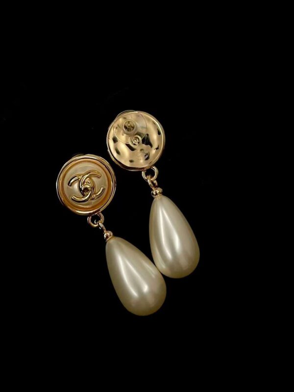 CHANEL Pendant Earrings