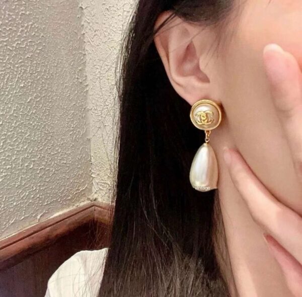 CHANEL Pendant Earrings