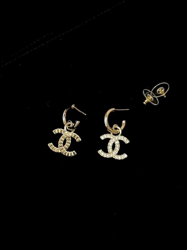 CHANEL Pendant Earrings