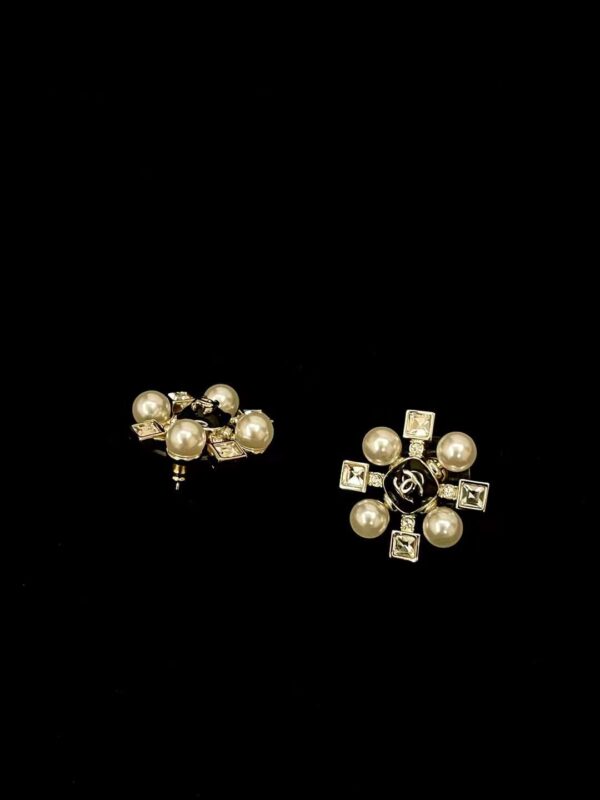 CHANEL Stud Earrings