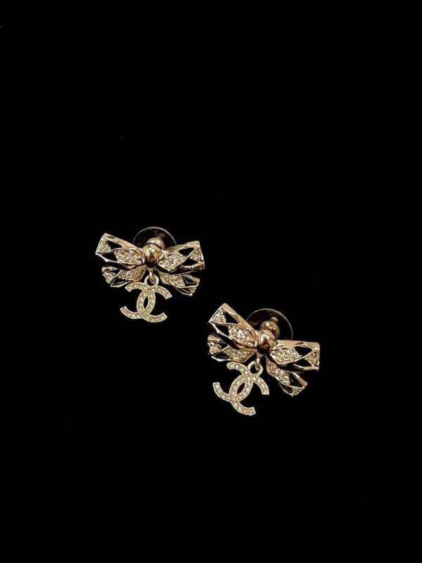 CHANEL Pendant Earrings