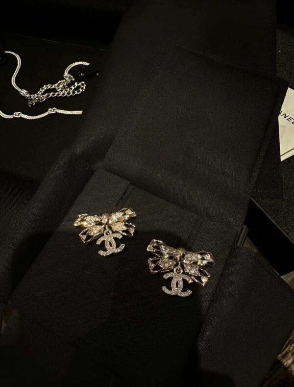 CHANEL Pendant Earrings