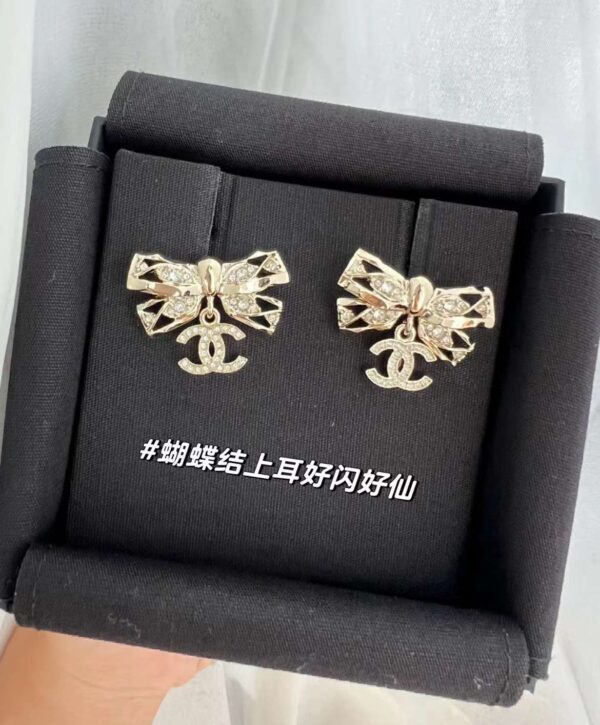 CHANEL Pendant Earrings