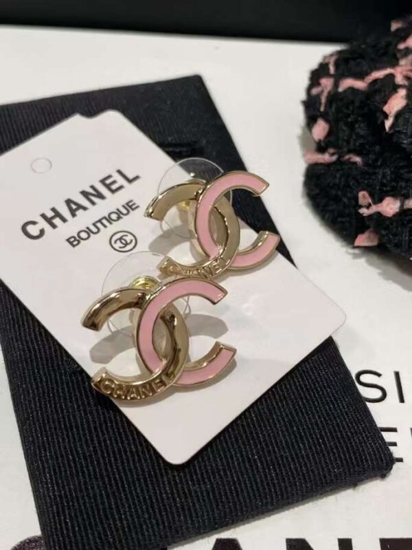 CHANEL STUD EARRINGS