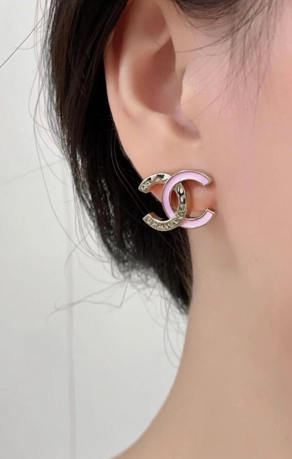 CHANEL STUD EARRINGS