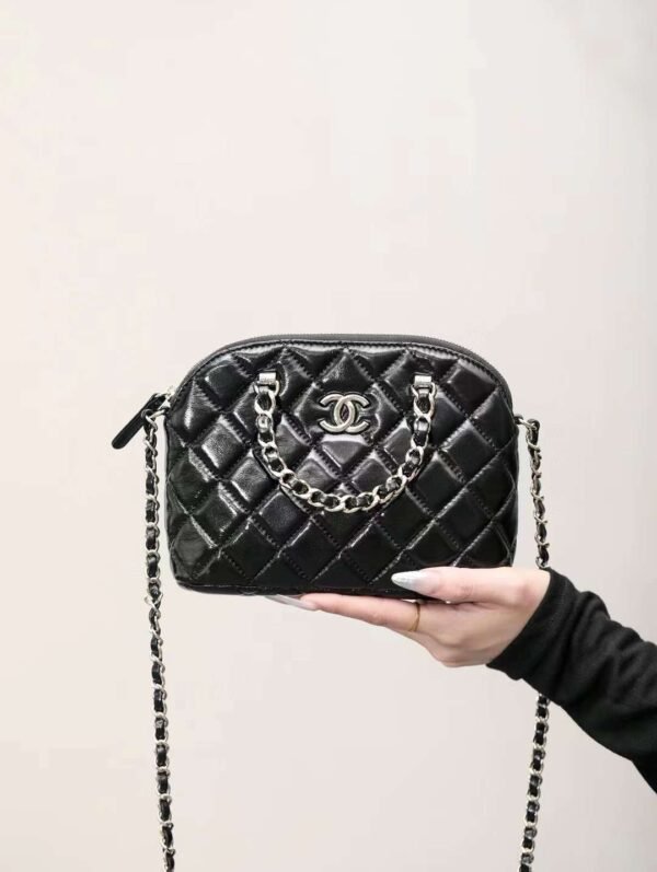 CHANEL Clutch with Chain