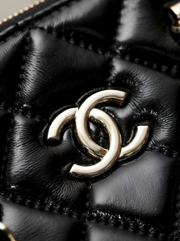 CHANEL Clutch with Chain
